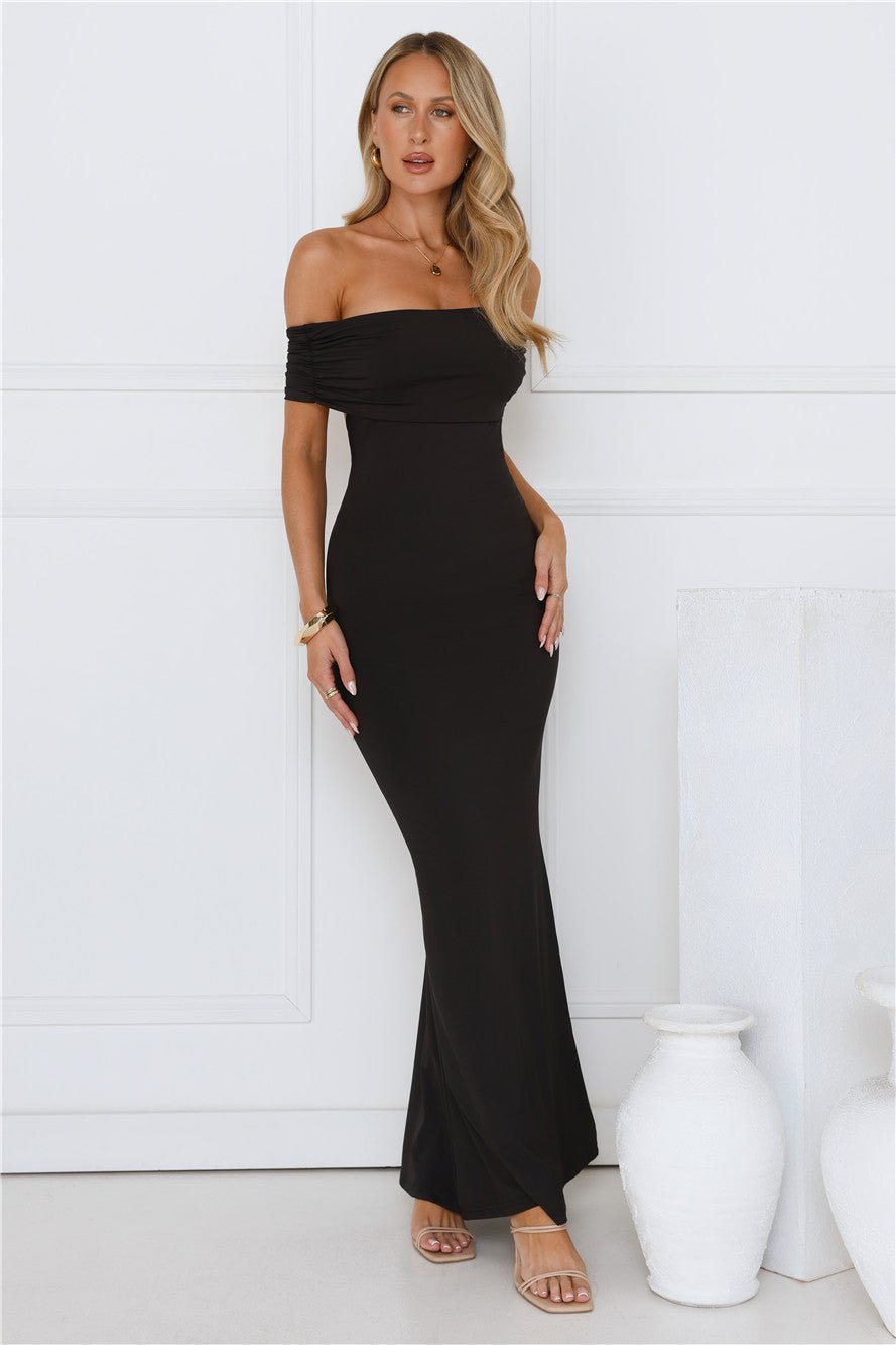 Vibe On Point Off Shoulder Maxi Dress Black